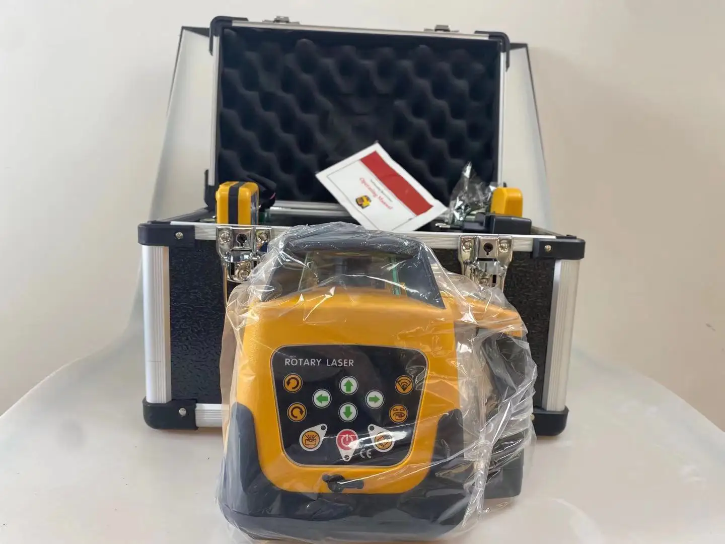 高精度電子自動水平調整360度回転レーザー3Dグリーンビーム - Rotary Laser Level 500M Range のレビューと価格